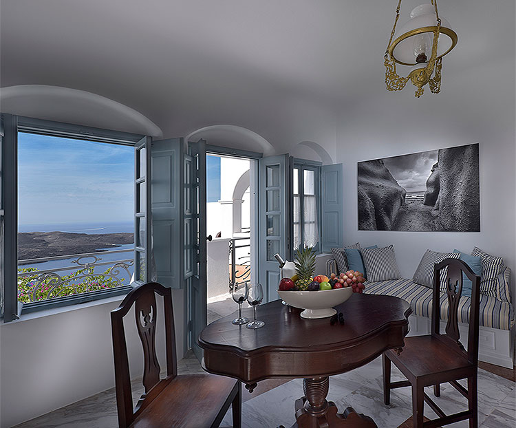 Aigialos bedroom