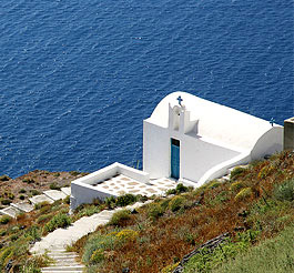 Chapel of Panagia Theoskepasti Skaros Rock