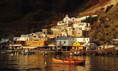 Ammoudi Port